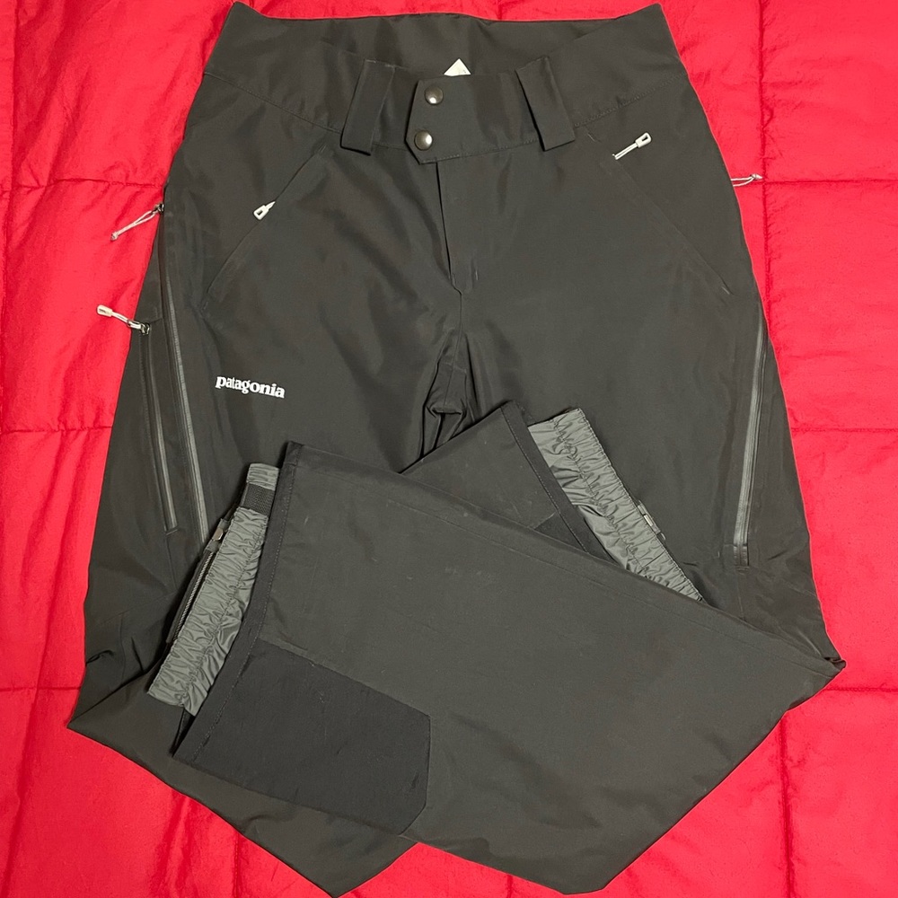 Patagonia ski/snowboard pants, size small